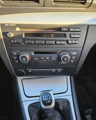 BMW Seria 1 cena 18900 przebieg: 215000, rok produkcji 2007 z Karpacz małe 121